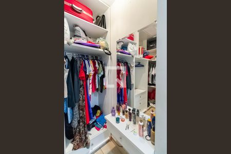 Closet da suíte de casa à venda com 3 quartos, 110m² em Jaqueline, Belo Horizonte