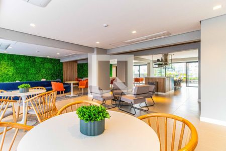 Apartamento à venda com 32m², 1 quarto e sem vaga Apartamento à venda com 32m², 1 quarto e sem vagaÁrea comum - Salão de festas