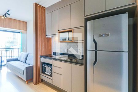 Cozinha de apartamento para alugar com 1 quarto, 32m² em Butantã, São Paulo
