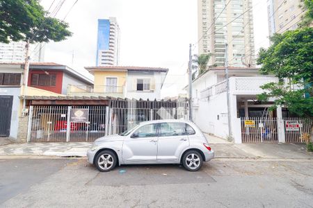 Casa à venda com 250m², 2 quartos e 2 vagasFachada