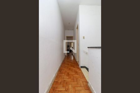 Casa à venda com 250m², 2 quartos e 2 vagasCorredor