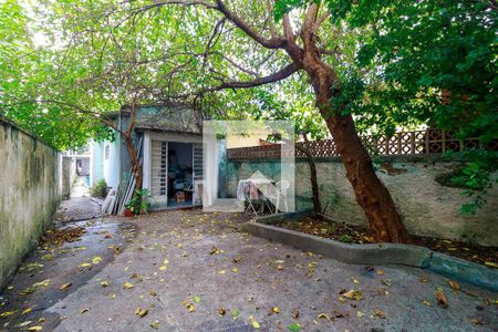 Casa à venda com 250m², 2 quartos e 2 vagasQuintal