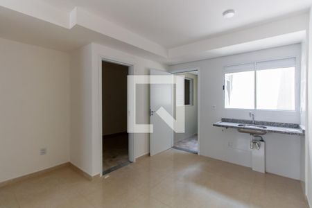 Cozinha de apartamento à venda com 2 quartos, 46m² em Vila Alpina, São Paulo