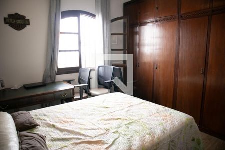 Casa à venda com 340m², 3 quartos e 4 vagasQuarto 2