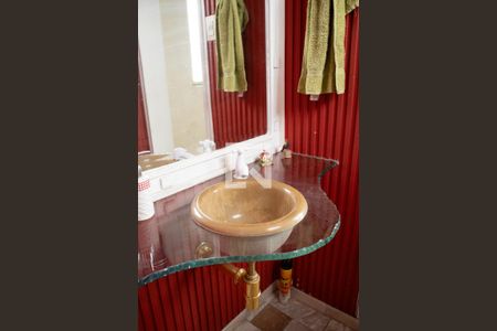 Casa à venda com 340m², 3 quartos e 4 vagasLavabo