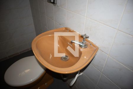 Casa à venda com 340m², 3 quartos e 4 vagasBanheiro de serviço