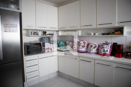 Casa à venda com 340m², 3 quartos e 4 vagasCozinha