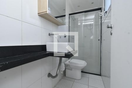 Banheiro de apartamento para alugar com 1 quarto, 32m² em Bela Vista, São Paulo