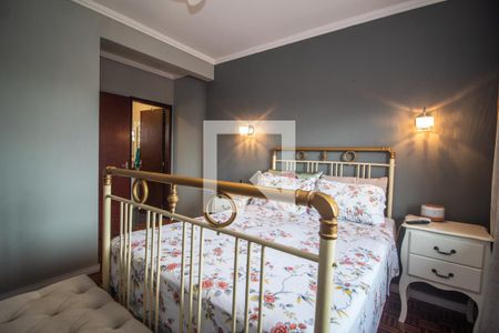 Casa à venda com 238m², 4 quartos e 2 vagasSuite