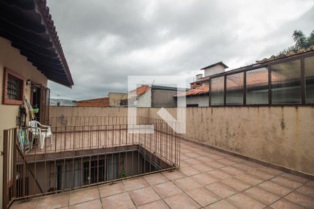 Casa à venda com 238m², 4 quartos e 2 vagasquintal