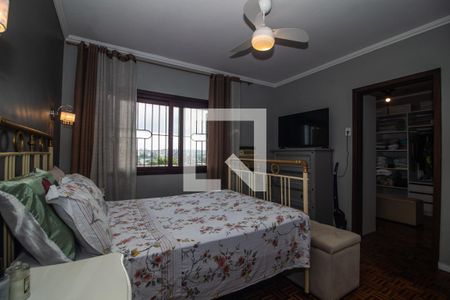 Casa à venda com 238m², 4 quartos e 2 vagasSuite