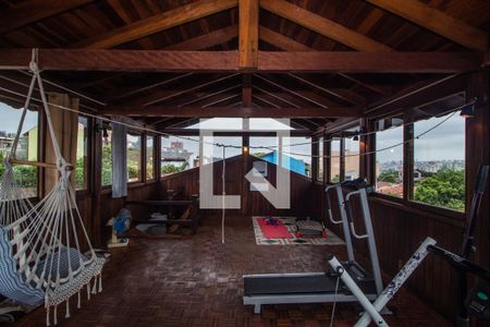 Casa à venda com 238m², 4 quartos e 2 vagasTerraço