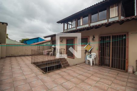 Casa à venda com 238m², 4 quartos e 2 vagasquintal