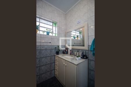 Casa à venda com 238m², 4 quartos e 2 vagasBanheiro da Suíte