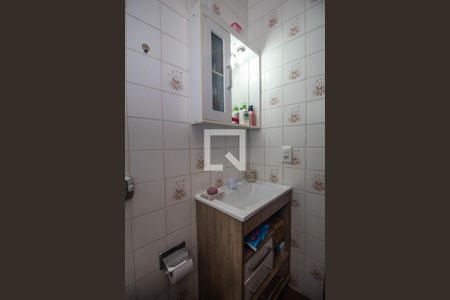 Casa à venda com 238m², 4 quartos e 2 vagasBanheiro 2