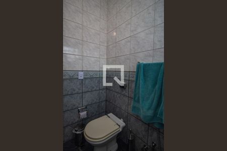 Casa à venda com 238m², 4 quartos e 2 vagasBanheiro da Suíte