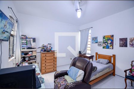 Casa à venda com 120m², 5 quartos e 3 vagas Casa à venda com 120m², 5 quartos e 3 vagasSuite