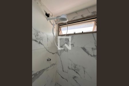 Apartamento para alugar com 54m², 2 quartos e 1 vagaDetalhe Banheiro