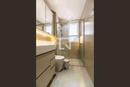 Apartamento à venda com 200m², 3 quartos e 2 vagas Apartamento à venda com 200m², 3 quartos e 2 vagasBanheiro da Suíte 3