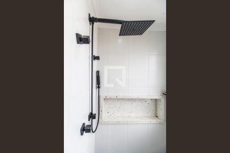 Apartamento à venda com 200m², 3 quartos e 2 vagas Apartamento à venda com 200m², 3 quartos e 2 vagasBanheiro da Suíte 1