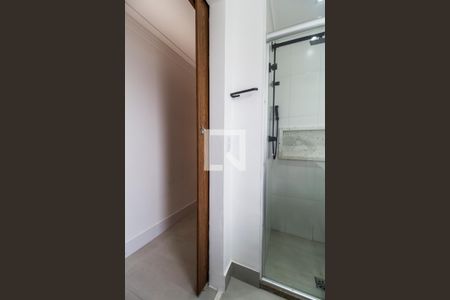 Apartamento à venda com 200m², 3 quartos e 2 vagas Apartamento à venda com 200m², 3 quartos e 2 vagasBanheiro da Suíte 2