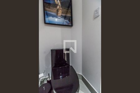 Apartamento à venda com 200m², 3 quartos e 2 vagas Apartamento à venda com 200m², 3 quartos e 2 vagasLavabo