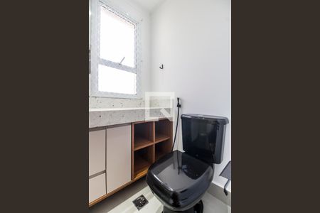 Apartamento à venda com 200m², 3 quartos e 2 vagas Apartamento à venda com 200m², 3 quartos e 2 vagasBanheiro da Suíte 2