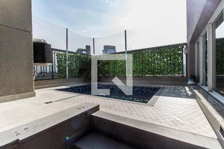 Apartamento à venda com 200m², 3 quartos e 2 vagas Apartamento à venda com 200m², 3 quartos e 2 vagasPiscina