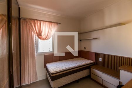 Apartamento à venda com 200m², 3 quartos e 2 vagas Apartamento à venda com 200m², 3 quartos e 2 vagasSuíte 2