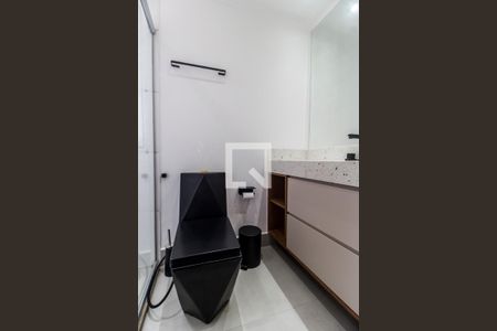 Apartamento à venda com 200m², 3 quartos e 2 vagas Apartamento à venda com 200m², 3 quartos e 2 vagasBanheiro da Suíte 1