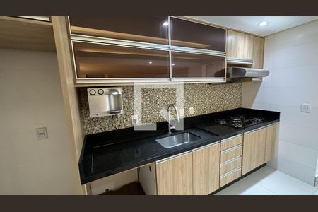 Apartamento para alugar com 100m², 2 quartos e 2 vagasCozinha