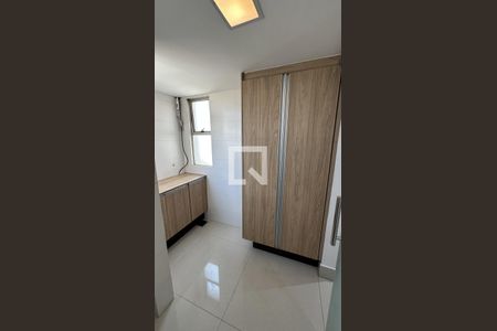 Apartamento para alugar com 100m², 2 quartos e 2 vagasÁrea de Serviço