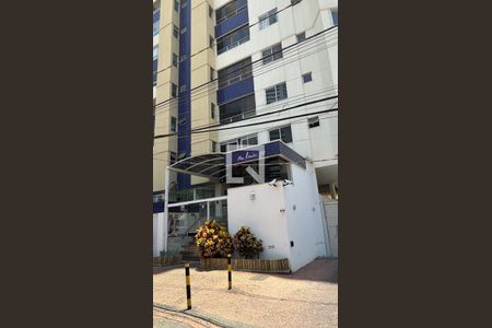 Apartamento para alugar com 100m², 2 quartos e 2 vagasFachada