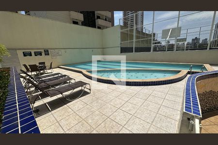 Apartamento para alugar com 100m², 2 quartos e 2 vagasÁrea comum - Piscina