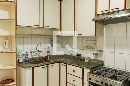 Apartamento à venda com 100m², 2 quartos e sem vagaCozinha