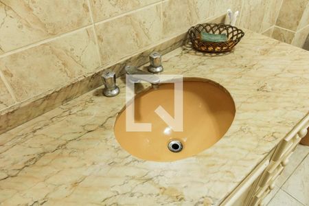 Apartamento à venda com 100m², 2 quartos e sem vagaBanheiro Social