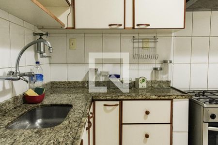 Apartamento à venda com 100m², 2 quartos e sem vagaCozinha