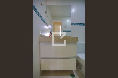 Apartamento para alugar com 65m², 2 quartos e 1 vagaBanheiro do Corredor