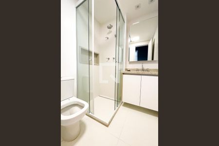 Apartamento à venda com 70m², 2 quartos e 1 vaga Apartamento à venda com 70m², 2 quartos e 1 vagaBanheiro