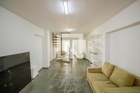 Casa à venda com 138m², 3 quartos e 2 vagasSala de TV