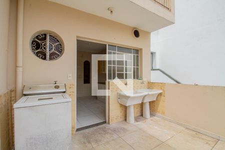 Casa à venda com 138m², 3 quartos e 2 vagasÁrea de Serviço