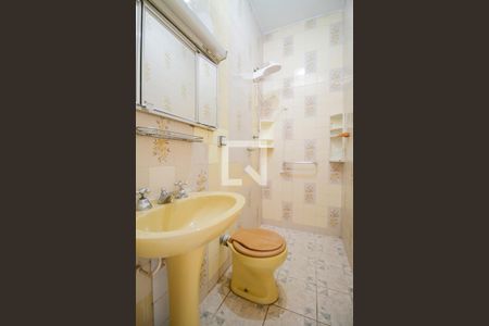 Casa à venda com 138m², 3 quartos e 2 vagasBanheiro da Suíte 1