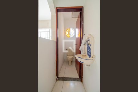 Casa à venda com 138m², 3 quartos e 2 vagasLavabo