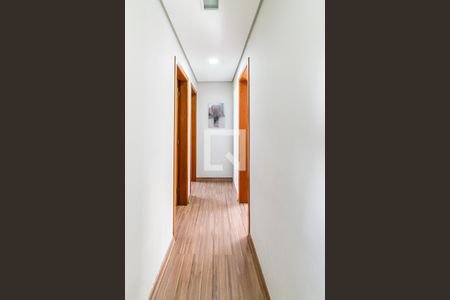Corredor de apartamento à venda com 3 quartos, 138m² em Estrela Dalva, Belo Horizonte