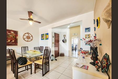 Sala de apartamento para alugar com 4 quartos, 120m² em Jardim Las Palmas, Guarujá