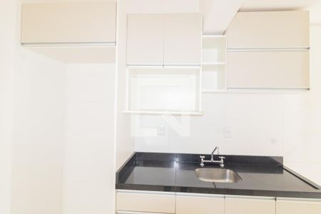 Apartamento à venda com 85m², 3 quartos e 2 vagas Apartamento à venda com 85m², 3 quartos e 2 vagasCozinha e Área de Serviço