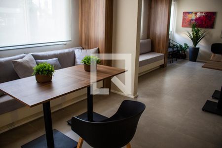 Apartamento para alugar com 30m², 1 quarto e sem vaga Apartamento para alugar com 30m², 1 quarto e sem vagaÁrea comum - Salão de festas