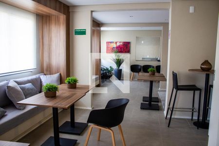 Apartamento para alugar com 30m², 1 quarto e sem vaga Apartamento para alugar com 30m², 1 quarto e sem vagaÁrea comum - Salão de festas