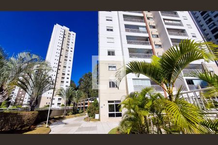 Apartamento para alugar com 96m², 2 quartos e 3 vagasFachada