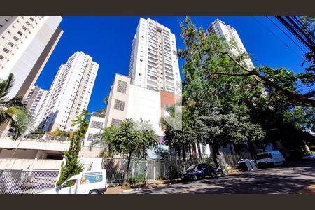 Apartamento para alugar com 96m², 2 quartos e 3 vagasFachada